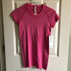 Lululemon Swiftly Tech SS Crew Tee